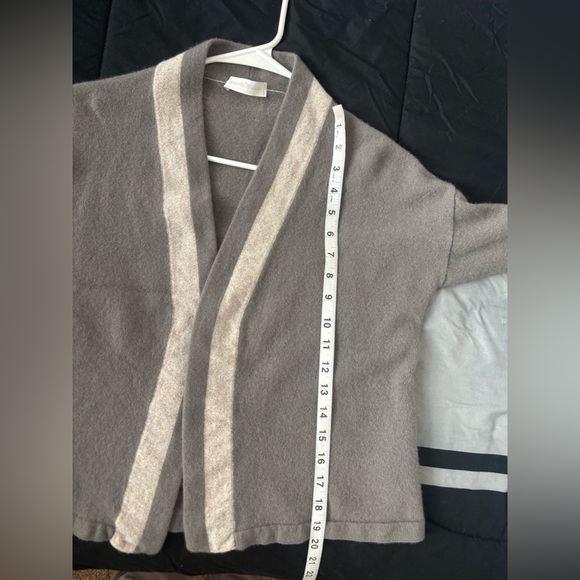 Cashmere Cardigan Sweater M/L Gray Parisian Old money Capsule Luxury Open Front - Picture 6 of 7